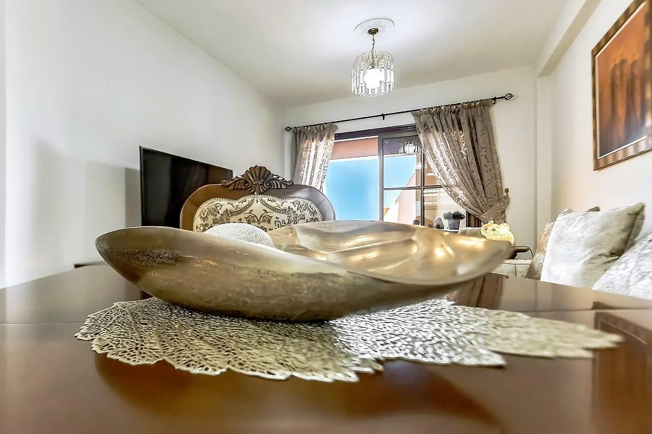 Apartment Elite Palace أذيخي
